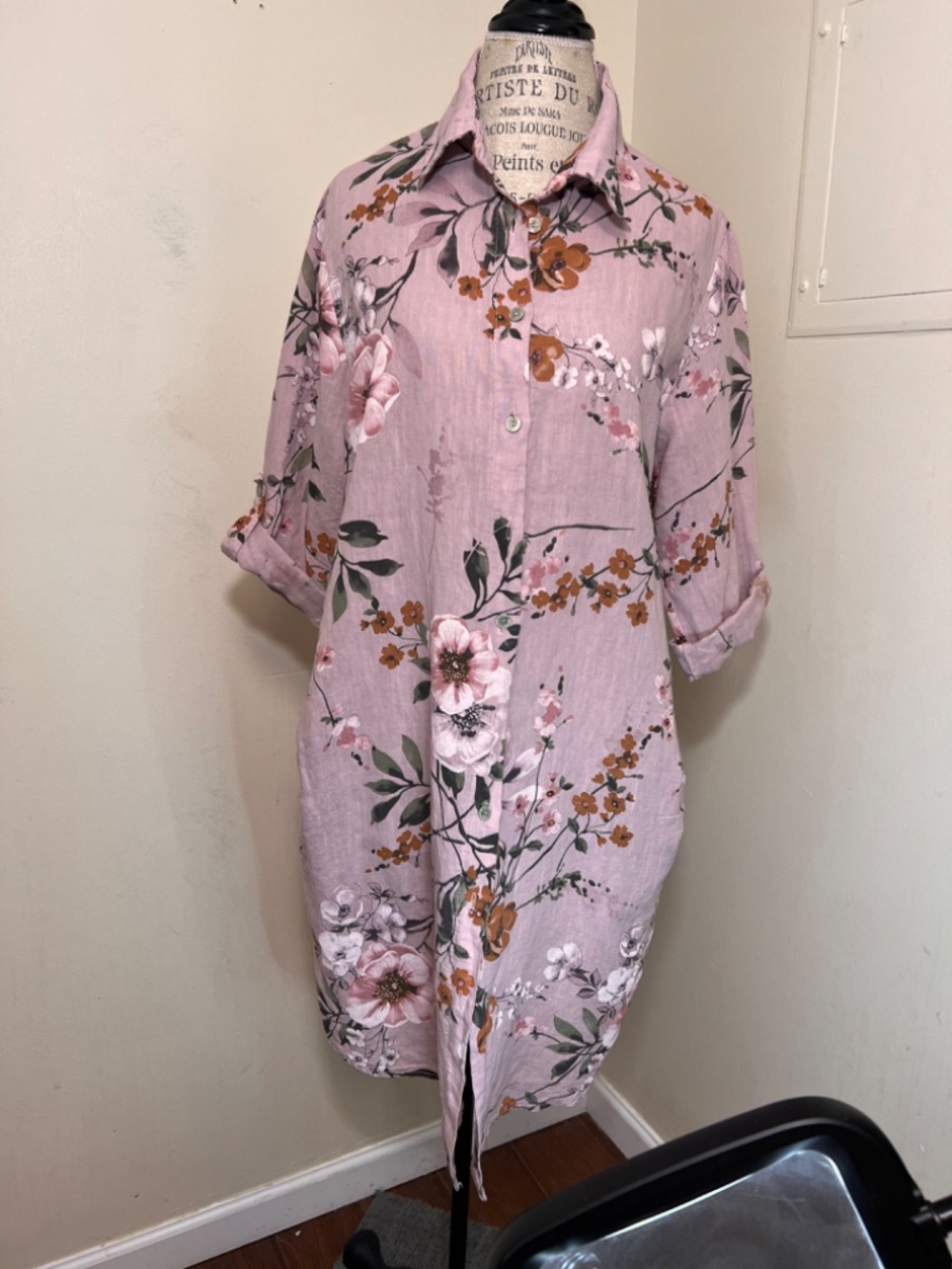 NEW with tag Made in Italy Dusty Rose Color Aida Floral Dress-Shirt Bust 44"